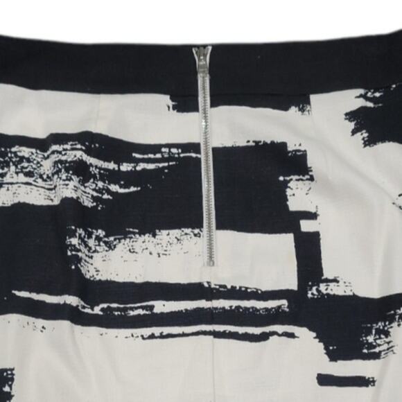 $10 Sale Ann Taylor Black and White Skirt - Picture 3 of 5